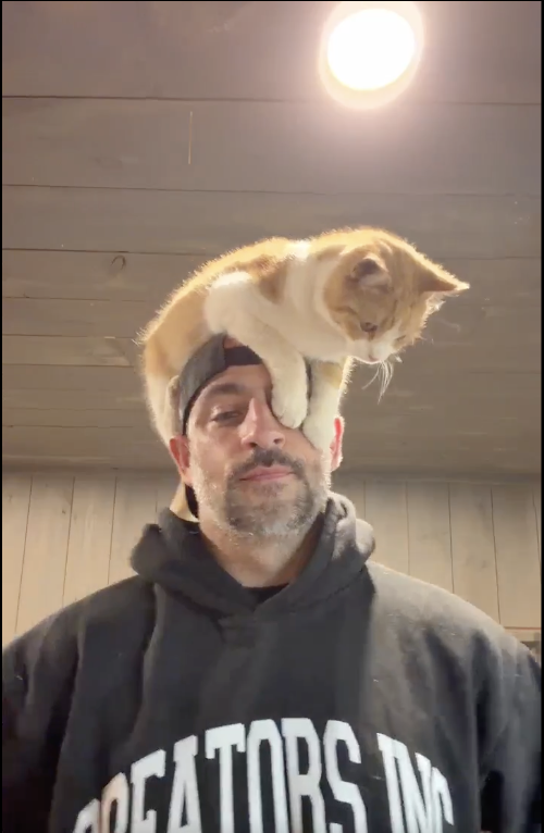 Pnut Dad live broadcast thumbnail